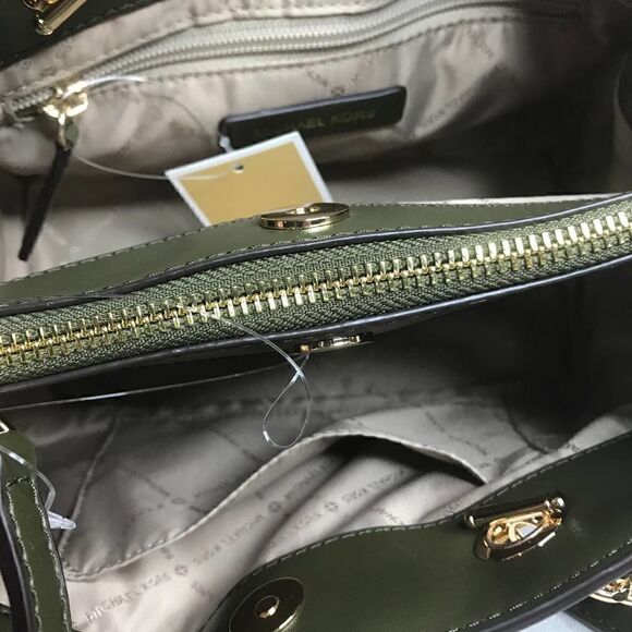 Michael Kors Teagen Sm Messenger Bag NWT - Picture 8 of 8